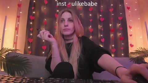 Snapshot of meandmaboy chatting on February 28, 12:10 am Anna online show from February 28, 12:10 am