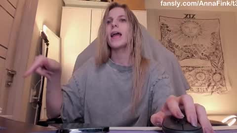 Anna online show from March 22, 7:28 pm