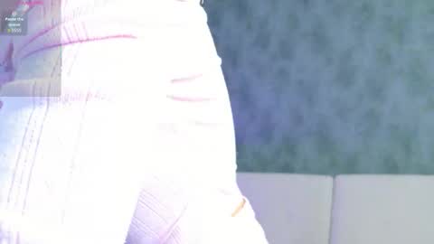 Snapshot of measis__ chatting on January 10, 3:19 am measis__ online show from January 10, 3:19 am