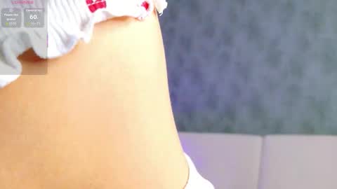 Snapshot of measis__ chatting on January 11, 4:17 am measis__ online show from January 11, 4:17 am