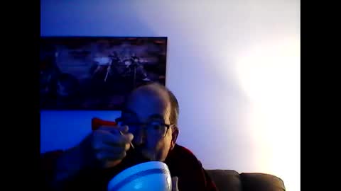 me at home online show from December 17, 11:05 am