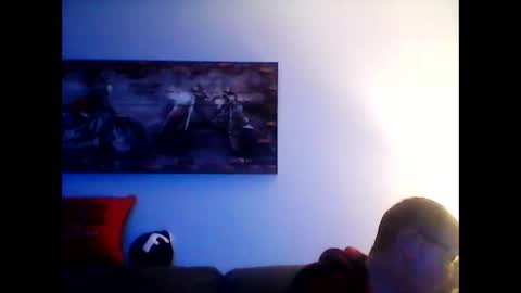 me at home online show from January 7, 11:01 am