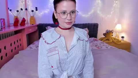 MEDEA  online show from March 6, 7:38 am