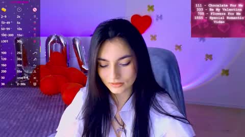 Dina online show from February 14, 9:33 pm