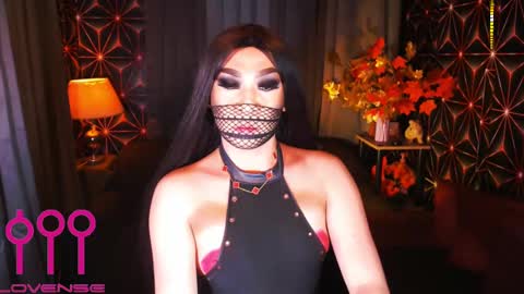 Snapshot of medusaprey chatting on February 27, 1:07 pm THE QUEEN ALPHA Queen Medusa Prey online show from February 27, 1:07 pm