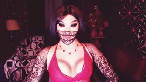 Snapshot of medusaprey chatting on March 4, 9:43 pm THE QUEEN ALPHA Queen Medusa Prey online show from March 4, 9:43 pm