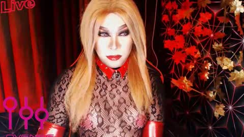 Snapshot of medusaprey chatting on October 24, 7:32 pm THE QUEEN ALPHA Queen Medusa Prey online show from October 24, 7:32 pm