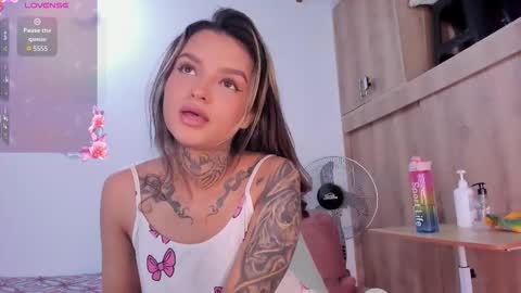 medussa13 online show from November 17, 1:06 pm