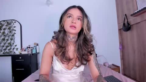 medussa13 online show from March 19, 1:15 pm