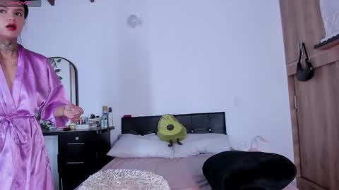 medussa13 online show from April 11, 12:09 pm