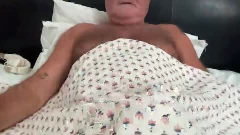 mee_only1 online show from July 15, 7:02 am
