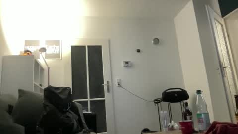 mega1185264 online show from May 22, 9:31 pm