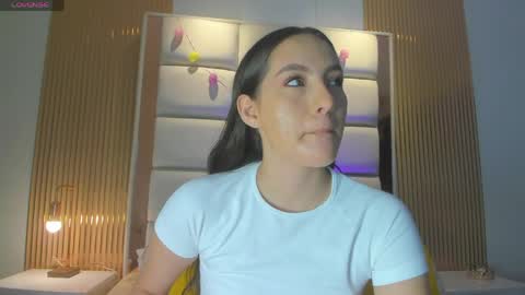 Snapshot of megaan_rouse chatting on May 1, 11:37 am megaan_rouse online show from May 1, 11:37 am