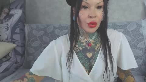 Helena Tuman online show from May 31, 10:22 am