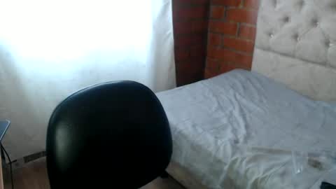 Megan and sophi online show from July 2, 3:29 pm