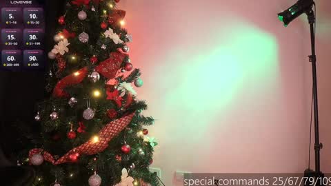 welcome guys   please  help me to reach 100 hands up Thanks  online show from December 11, 10:16 pm