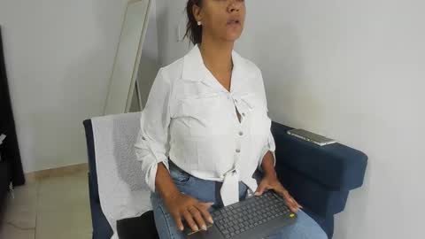 megan_greyxx online show from December 11, 10:47 am