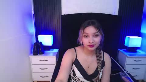 megan_hs1 online show from June 15, 1:35 pm