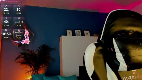    online show from April 18, 3:10 am