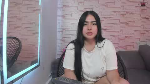 Snapshot of megan_jenner18_ chatting on July 12, 3:41 am megan_jenner18_ online show from July 12, 3:41 am