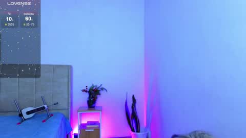 Snapshot of megan_rl chatting on March 23, 3:54 am Megan online show from March 23, 3:54 am