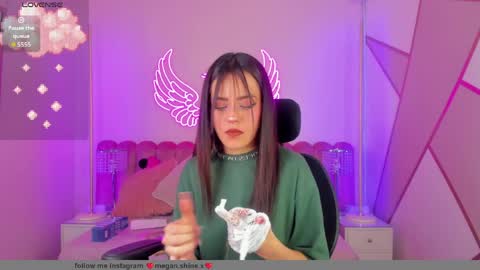 megan_shyne online show from April 5, 10:29 pm