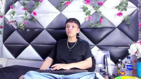 megan_thompsonn_ online show from November 30, 2:26 am