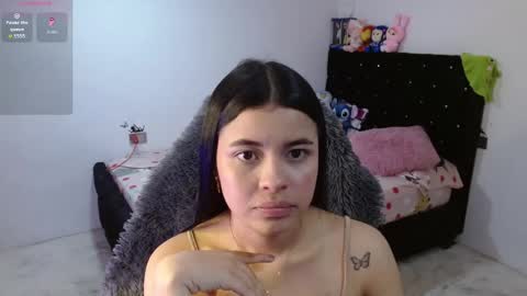 Snapshot of megan_ve chatting on February 3, 9:53 pm Carolina online show from February 3, 9:53 pm