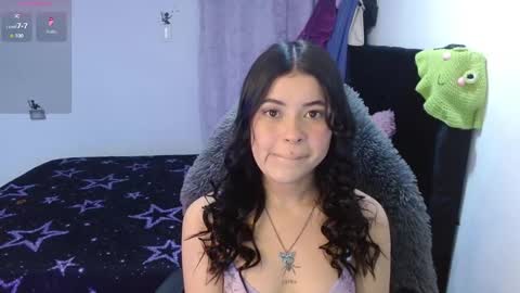 Snapshot of megan_ve chatting on March 8, 10:13 pm Carolina online show from March 8, 10:13 pm