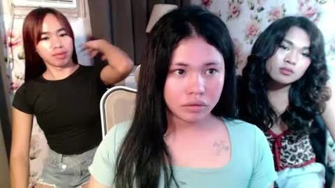 Snapshot of megan_younng chatting on July 11, 11:35 am MEGAN online show from July 11, 11:35 am
