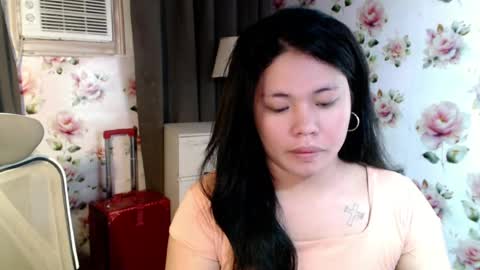 Snapshot of megan_younng chatting on July 14, 9:25 am MEGAN online show from July 14, 9:25 am
