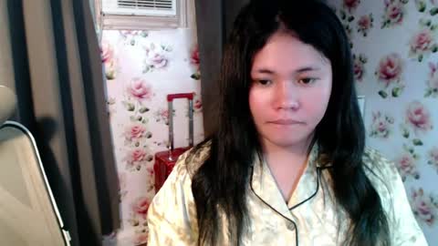 Snapshot of megan_younng chatting on July 15, 4:23 pm MEGAN online show from July 15, 4:23 pm