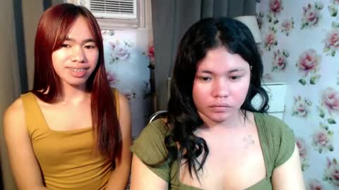 Snapshot of megan_younng chatting on July 19, 11:52 pm MEGAN online show from July 19, 11:52 pm