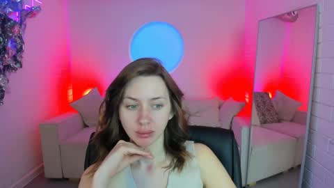 Snapshot of meganclapp chatting on May 8, 5:24 am Megan online show from May 8, 5:24 am