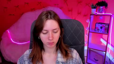 Snapshot of meganclapp chatting on May 9, 5:23 am Megan online show from May 9, 5:23 am