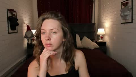 Snapshot of meganclapp chatting on May 27, 5:15 am Megan online show from May 27, 5:15 am