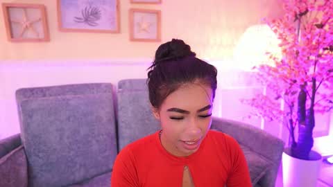 Megan Lowell online show from February 17, 7:09 pm