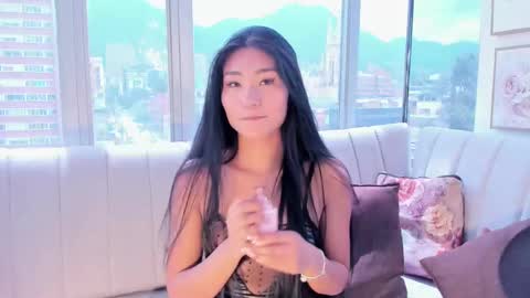 Snapshot of megann__sweet chatting on March 8, 4:17 pm Mara online show from March 8, 4:17 pm