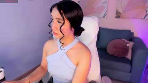 Snapshot of megann_blaze chatting on June 22, 9:01 pm Megan online show from June 22, 9:01 pm