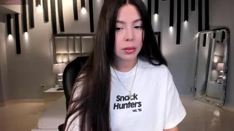 Megan online show from May 11, 11:16 am