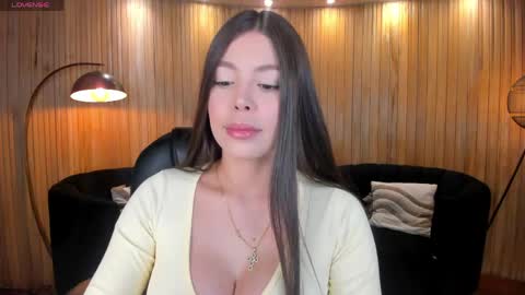 Megan online show from May 24, 11:15 am