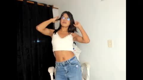Snapshot of meganthompsonn chatting on May 20, 7:14 am Megan online show from May 20, 7:14 am