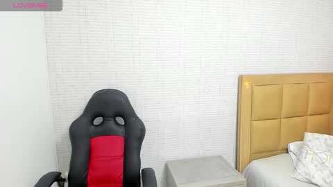 M E G A N  online show from September 24, 12:41 pm