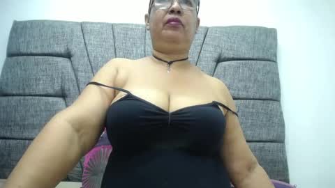 milfpleasure online show from March 27, 8:08 pm