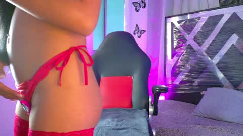 meggan online show from April 14, 8:37 pm