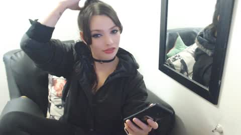 Snapshot of meghan_cherrys chatting on January 11, 9:47 am meghan online show from January 11, 9:47 am