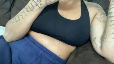 Snapshot of meghannnwesttt chatting on June 22, 10:07 pm MeghannWest online show from June 22, 10:07 pm
