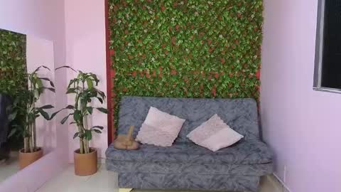 Mei online show from February 1, 8:40 pm