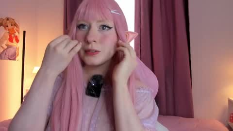 Mei  online show from September 30, 7:41 pm