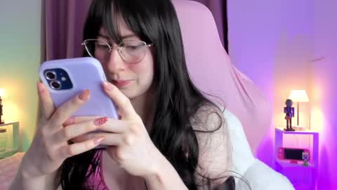 Mei  online show from October 5, 9:56 pm